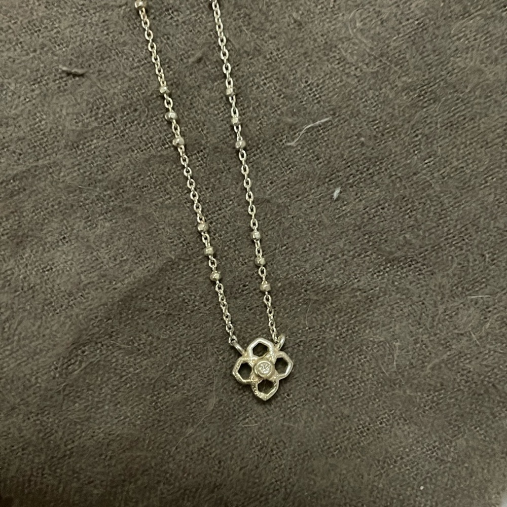 Kendra Scott Necklace